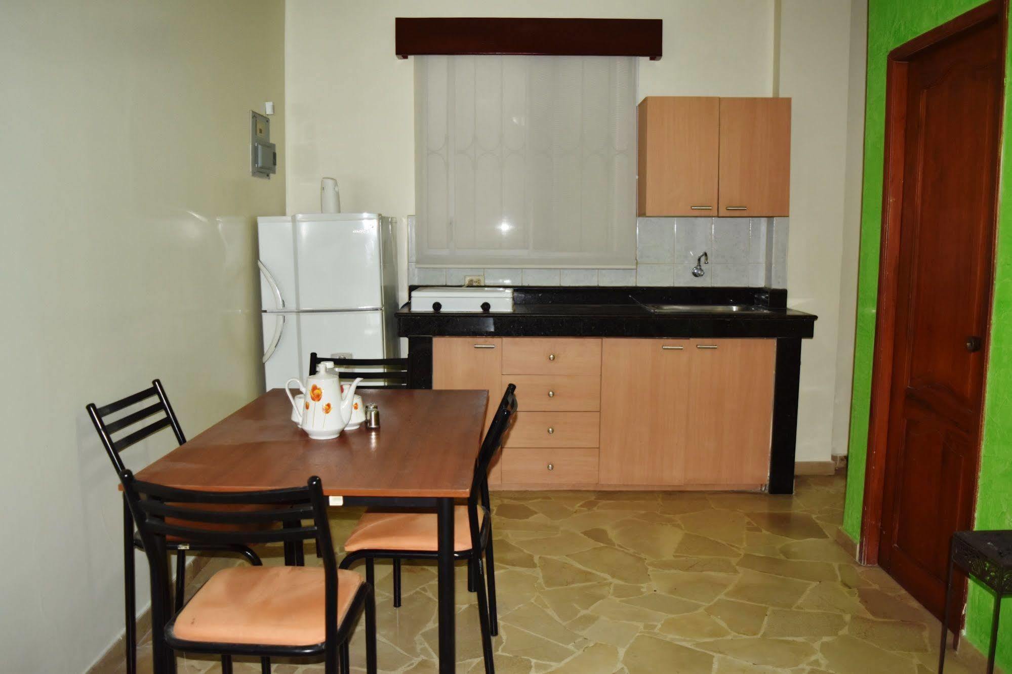 San Francisco Apart Hotel Guayaquil Exteriör bild
